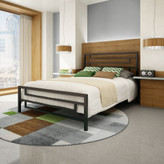 پایههای مقاوم تخت خواب فلزی مدل آرمان با طراحی مستحکم